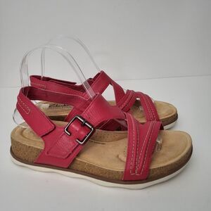 CLARKS Brynn Step Sandals Womens 8 Berry Pink Leather Strappy Cushioned Comfy